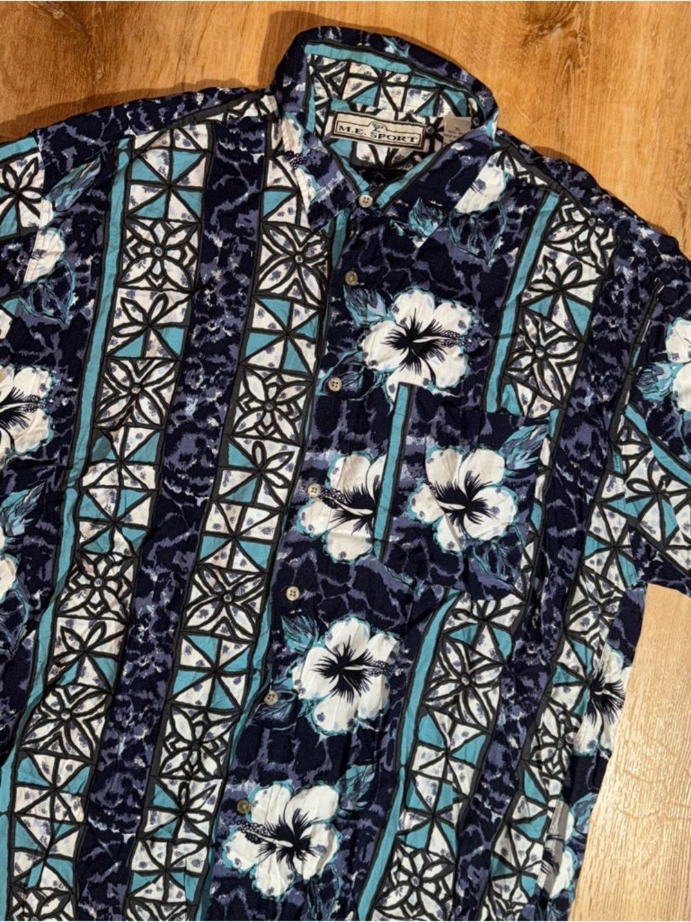 Vintage M.E. Sport Men's Shirt XL Purple hibiscus Hawaiian Print Camp Tropical